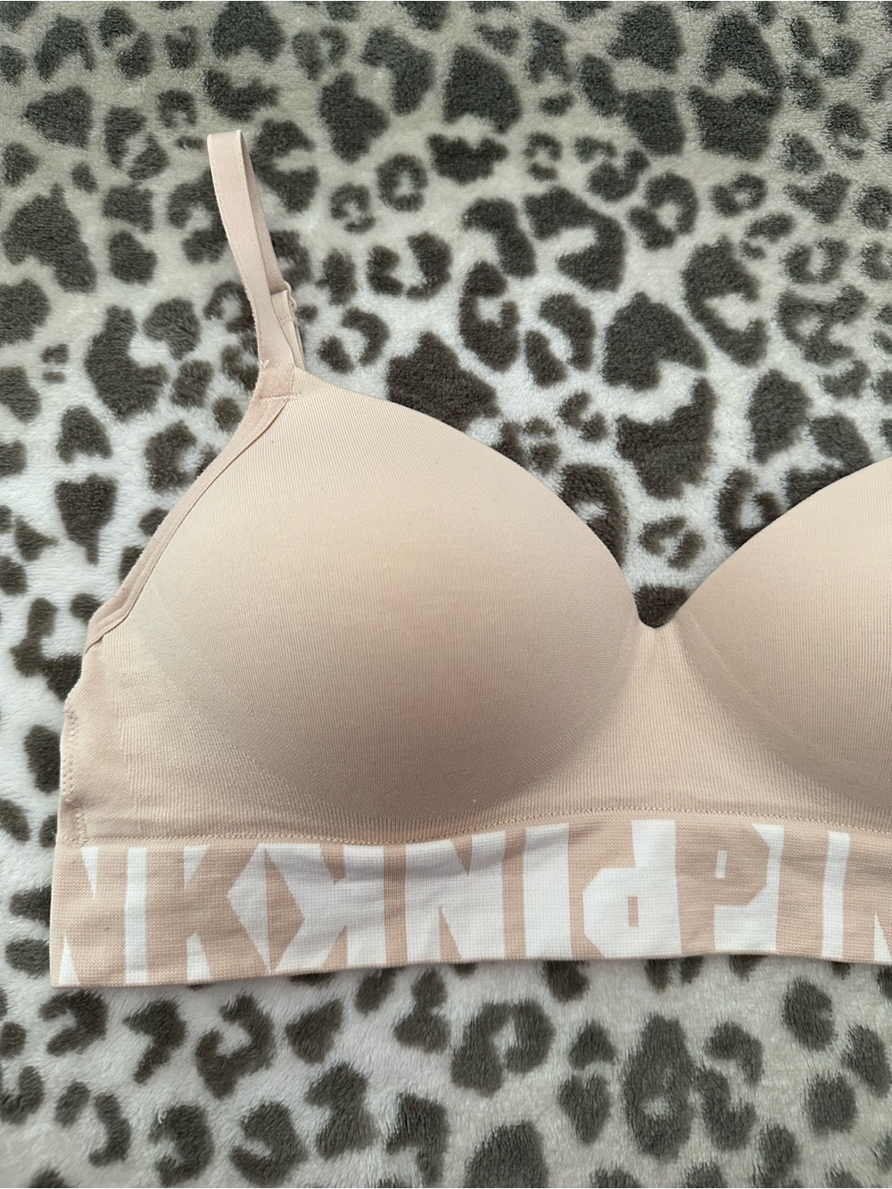 PINK Victoria’s Secret Cool & Comfy Wireless Bra in Marzipan Small - Picture 3 of 15